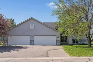 12181 Walnut Dr, Rogers, MN 55374 - Photo 2