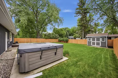 2486 W Country Club Drive S, Fargo,  58103 - Photo 42