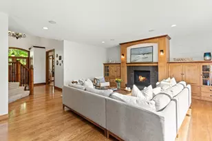 3910 Linden Pl, Medina, MN 55340 - Photo 8