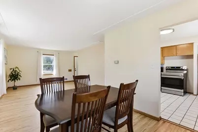 2021 Worcester Avenue, Saint Paul, MN 55116 - Photo 8