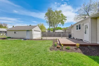 2021 Worcester Avenue, Saint Paul, MN 55116 - Photo 30