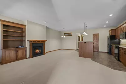 3914 Roosevelt Street NE, Saint Paul, MN 55421 - Photo 6