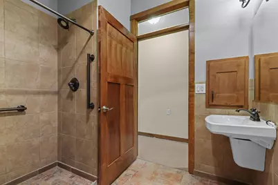 3914 Roosevelt Street NE, Saint Paul, MN 55421 - Photo 20
