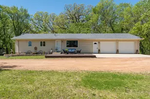 37285 161st Ave, Montgomery, MN 56069 - Photo 14