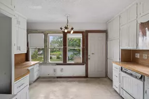 4019 Bryant Ave N, Minneapolis, MN 55412 - Photo 6