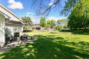 7488 Newbury Rd, Woodbury, MN 55125 - Photo 34