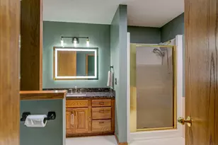 7488 Newbury Rd, Woodbury, MN 55125 - Photo 22