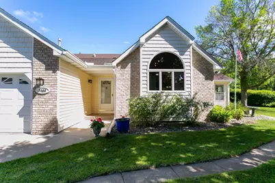 7488 Newbury Road, Woodbury, MN 55125 - Photo 2