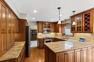 17880 Liv Ln, Eden Prairie, MN 55346 - Photo 2