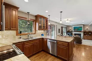 17880 Liv Ln, Eden Prairie, MN 55346 - Photo 6