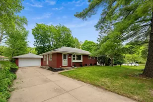 6918 34th Ave N, Crystal, MN 55427 - Photo 2