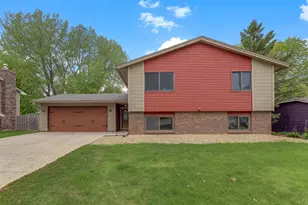 2566 Cochrane Dr, Woodbury, MN 55125 - Photo 1