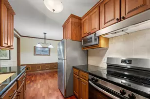 205 Barry, Wayzata, MN 55391 - Photo 22