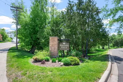 205 Barry #117, Wayzata, MN 55391 - Photo 2
