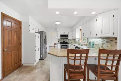 2500 Highland View Avenue S, Burnsville, MN 55337 - Photo 10