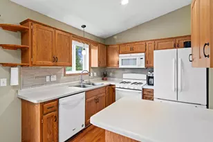 1180 Joe's Lake Rd SE, Cambridge, MN 55008 - Photo 10