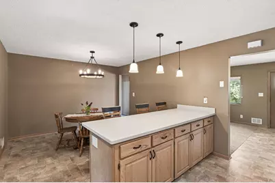 657 Granada Avenue N, Oakdale, MN 55128 - Photo 18