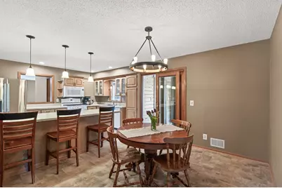 657 Granada Avenue N, Oakdale, MN 55128 - Photo 20