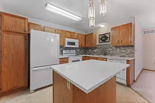 8725 Baxter Way, Inver Grove Heights, MN 55076 - Photo 12