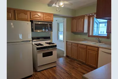 1049 Gorman Avenue, West Saint Paul, MN 55118 - Photo 2