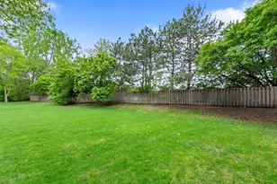 8773 Maplebrook Pkwy N, Brooklyn Park, MN 55445 - Photo 20