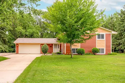 10640 Quebec Avenue N, Brooklyn Park, MN 55445 - Photo 1
