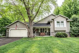 10060 208th St W, Lakeville, MN 55044 - Photo 1