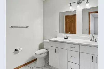 665 Kingfisher Lane #E, Woodbury, MN 55125 - Photo 14