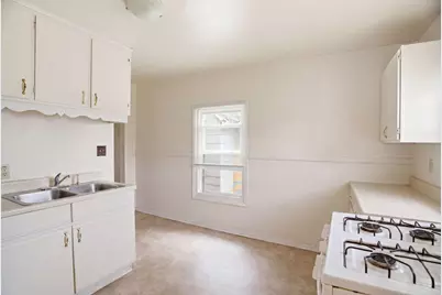 529 Galtier Street, Saint Paul, MN 55103 - Photo 8