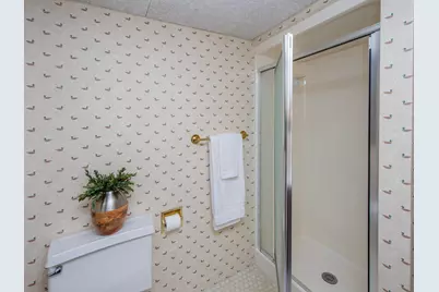 688 W Wentworth Avenue, Mendota Heights, MN 55118 - Photo 18