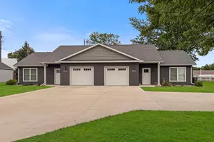 950 W 1st Ave, Edgerton, MN 56128 - Photo 2