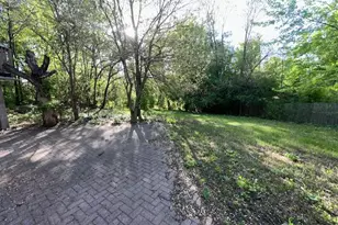 2232 Searle St, Maplewood, MN 55117 - Photo 10