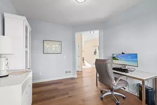 8821 Reflections Rd, Chanhassen, MN 55317 - Photo 16