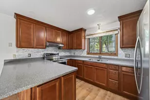2023 Parkside Dr, Saint Paul, MN 55119 - Photo 10