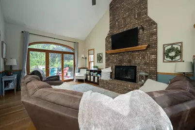 1501 Grover Road, Eau Claire, WI 54701 - Photo 6