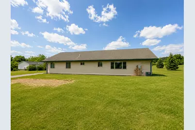 102 10th Avenue, Bovey, MN 55709 - Photo 6