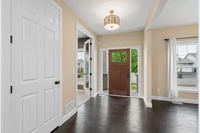 1202 Rosemary Lane, Chaska, MN 55318 - Photo 4