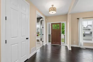 1202 Rosemary Ln, Chaska, MN 55318 - Photo 4