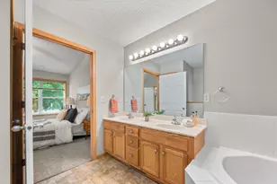 74 Crown Pointe Curve, Hudson, WI 54016 - Photo 14