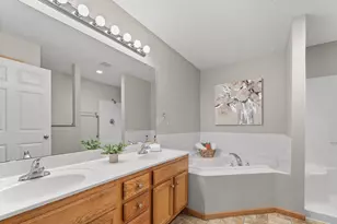 74 Crown Pointe Curve, Hudson, WI 54016 - Photo 18