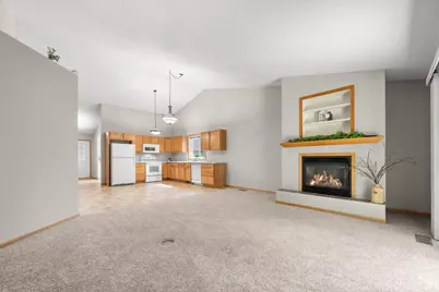 74 Crown Pointe Curve, Hudson, WI 54016 - Photo 8
