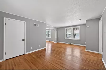 5240 Dupont Avenue N, Minneapolis, MN 55430 - Photo 4