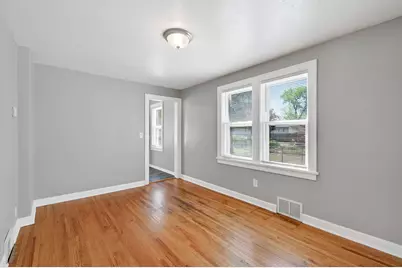 5240 Dupont Avenue N, Minneapolis, MN 55430 - Photo 18