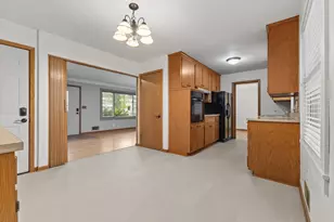 2085 Hamline Ave N, Roseville, MN 55113 - Photo 8