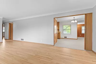 2085 Hamline Avenue N, Roseville, MN 55113 - Photo 6