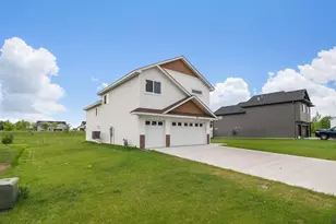 4634 9th St NE, Saint Cloud, MN 56304 - Photo 24