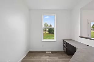 20503 Gunnison Dr, Lakeville, MN 55044 - Photo 12