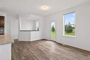20503 Gunnison Dr, Lakeville, MN 55044 - Photo 10
