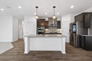 20503 Gunnison Dr, Lakeville, MN 55044 - Photo 8