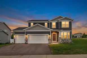 20503 Gunnison Dr, Lakeville, MN 55044 - Photo 2